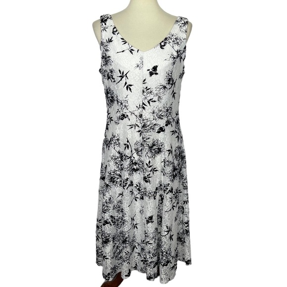 Gabby Skye Dress Women 12 White Black Print Floral Bird‎ Lace Overlay Sleeveless - Picture 1 of 10